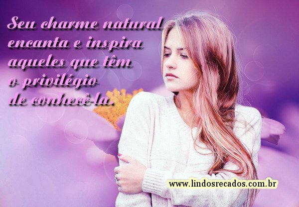 Seu charme natural encanta e inspira aqueles que têm o privilégio de conhecê-la.